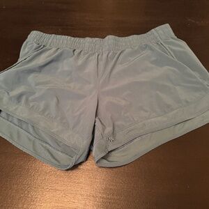 Athleta Mesh Rader Run Mid Rise 4” Short(Teal)